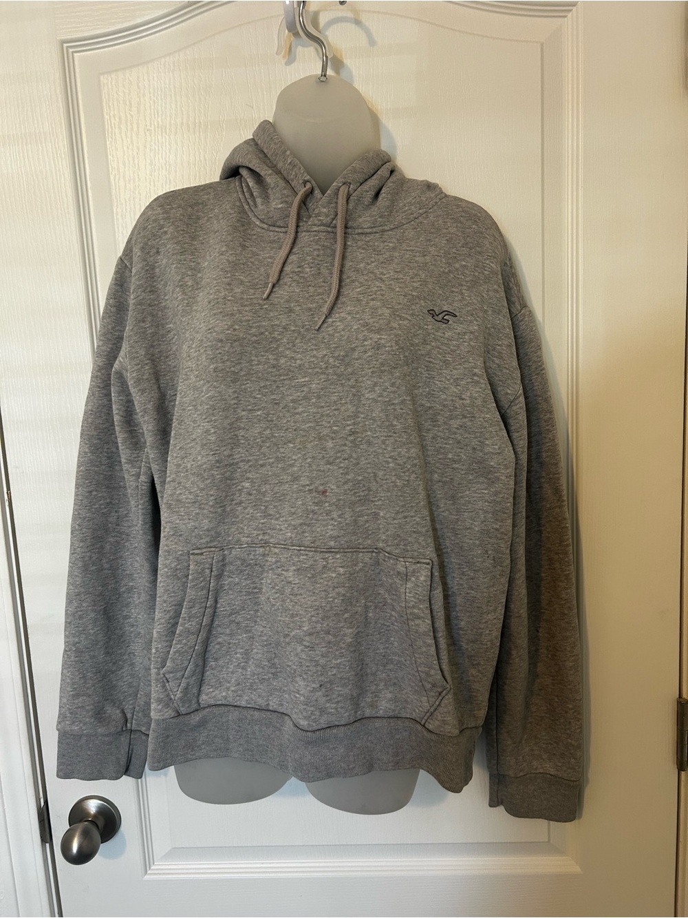Hollister Men's Heather Gray Hooded Pullover Sweatshirt